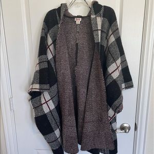 Mossimo poncho vest with hood